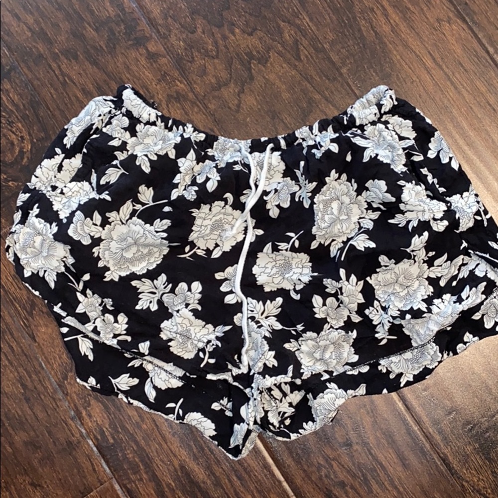 Brandy Melville shorts